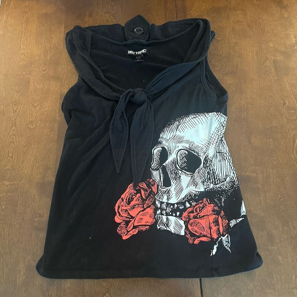 Hot Topic Sleeveless Shirt - Skull & Roses - Size MD